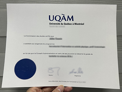 Université du Québec à Montréal‌ diploma1